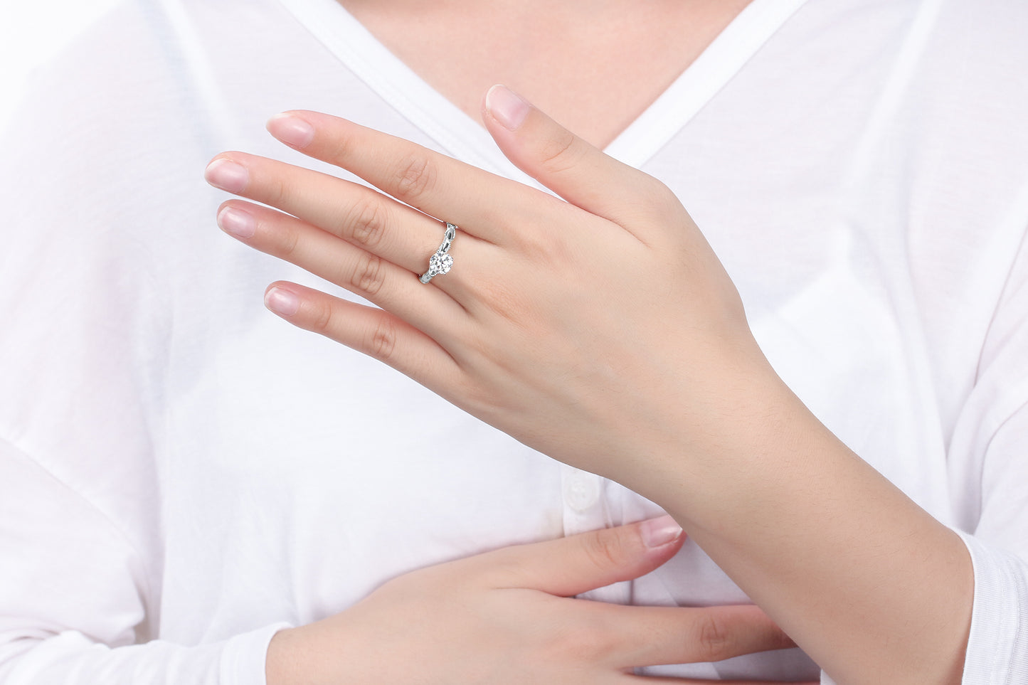 AmoreMiaEngagementRingWomen1CtMoissaniteSterlingSilverGingerLyneCollection_WhiteGoldTrim-3