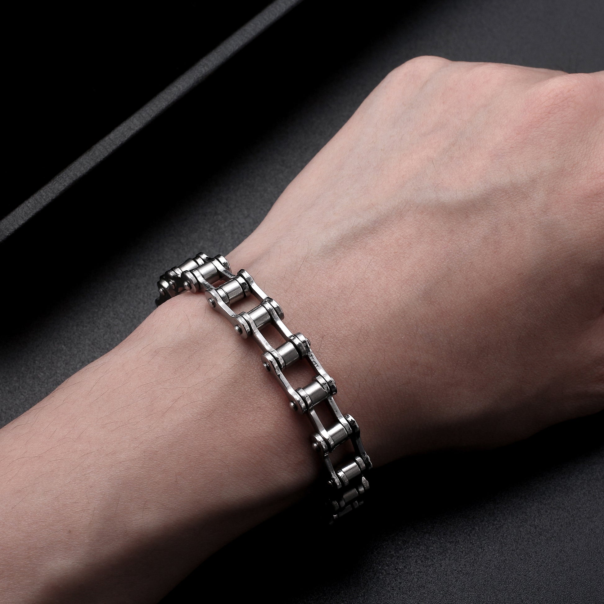BikerBraceletforMenStainlessSteelBraceletGothMotorcycleBikeChainbyGingerLyne_Silver-5